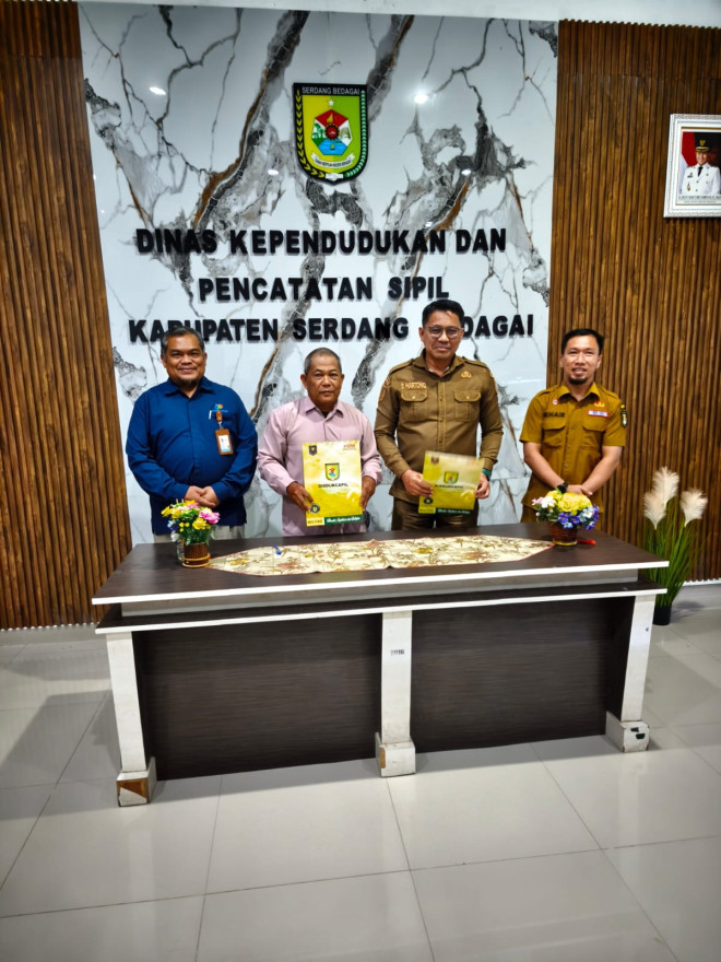 Sinergi Pelayanan Publik: Pemdes Pematang Ganjang Resmi Jalin Kerja Sama Adminduk dengan Disdukcapil Sergai
